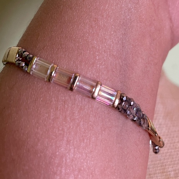 Elegant Lia Sophia Silver Pendant Necklace and Beaded Bracelet - Picture 8 of 9